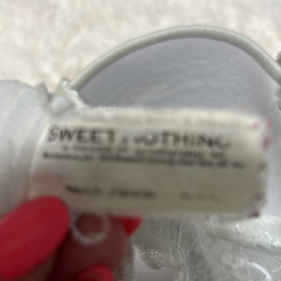 Maidenform Bra Bundle. - Picture 6 of 13